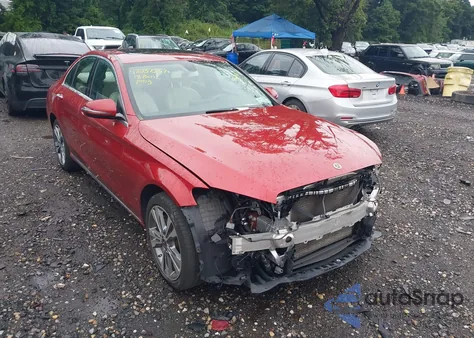 2018 Mercedes-Benz C 300 4Matic из США, поврежденный, VIN 55SWF4KB8JU278807